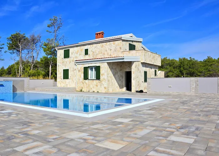 بيت للعطل Seaside Family Friendly House With A Swimming Pool - 24816 *